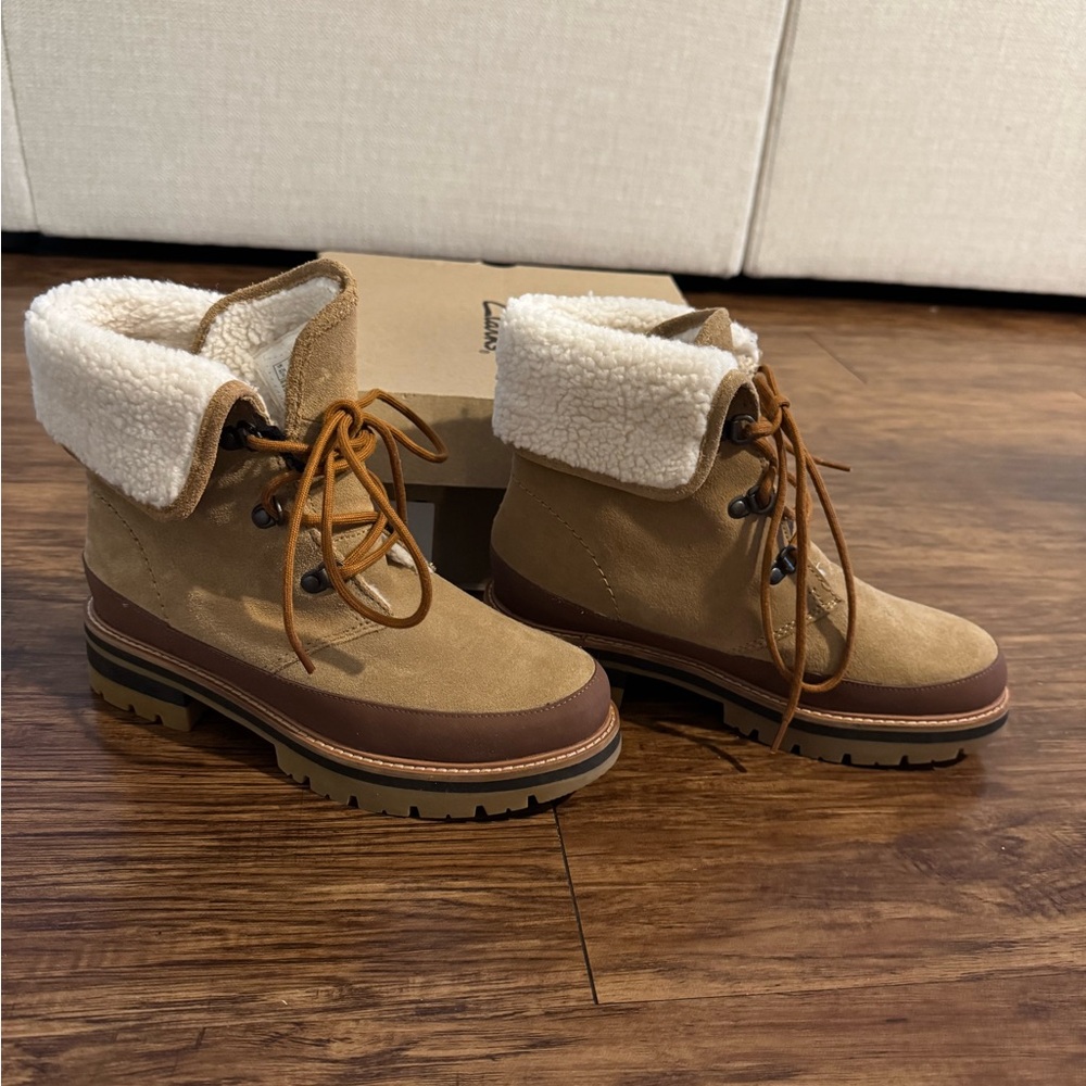 Women's Clarks Orianna Bootie Dark Sand Size: 8 *NWT*